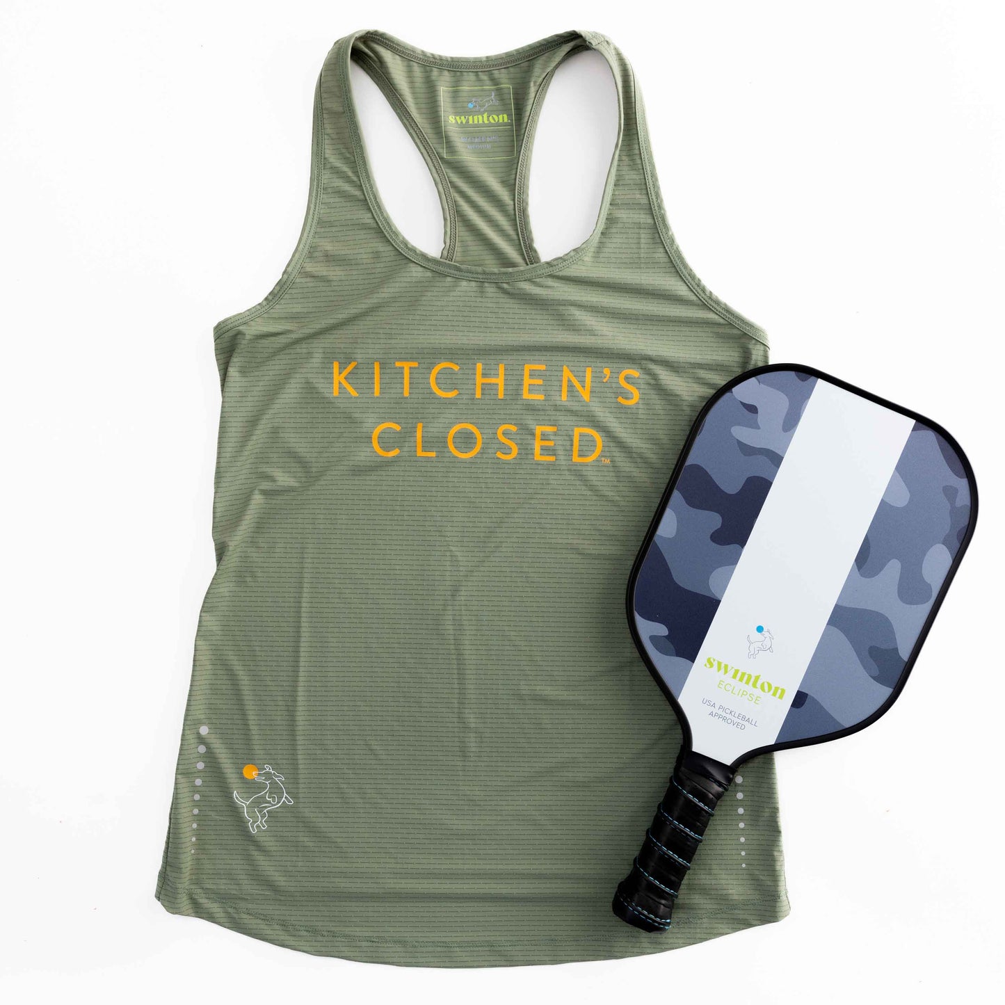 Women's Kitchen's Closed Tank